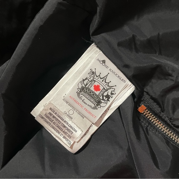 MOOSE KNUCKLES- ORIGINAL SASKATCHEWAN PARKA FUR - Picture 8 of 12